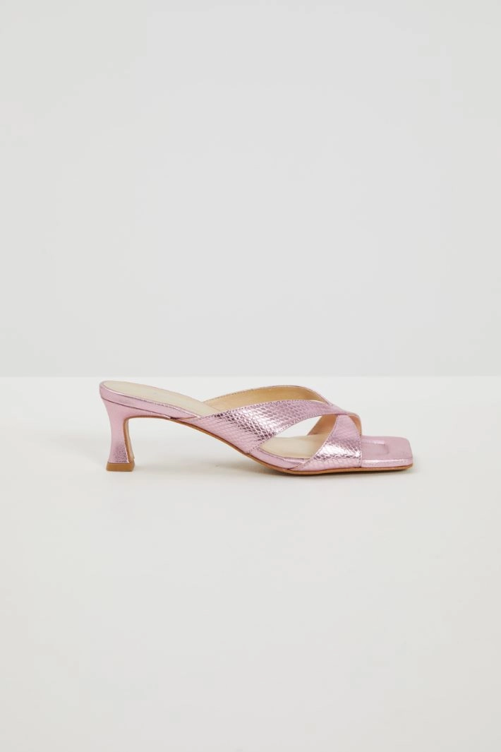 Laminated sandals - PINK