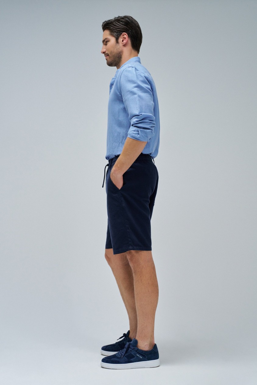 REGULAR FIT SHORTS WITH LINEN