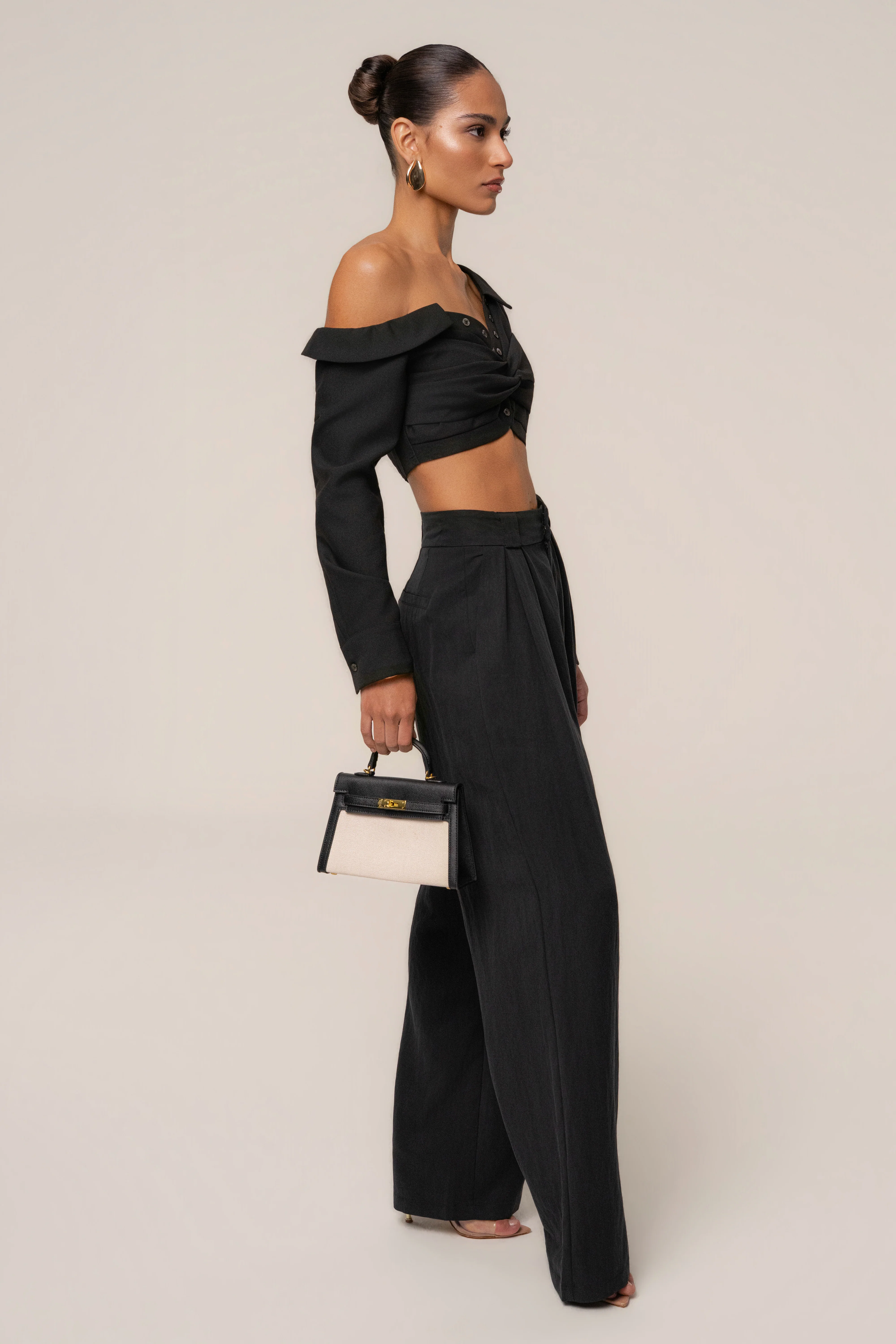 Black Off-Shoulder Twist Crop Top