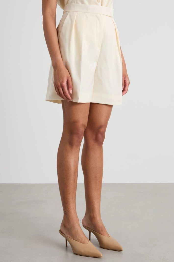 Wool canvas shorts - IVORY