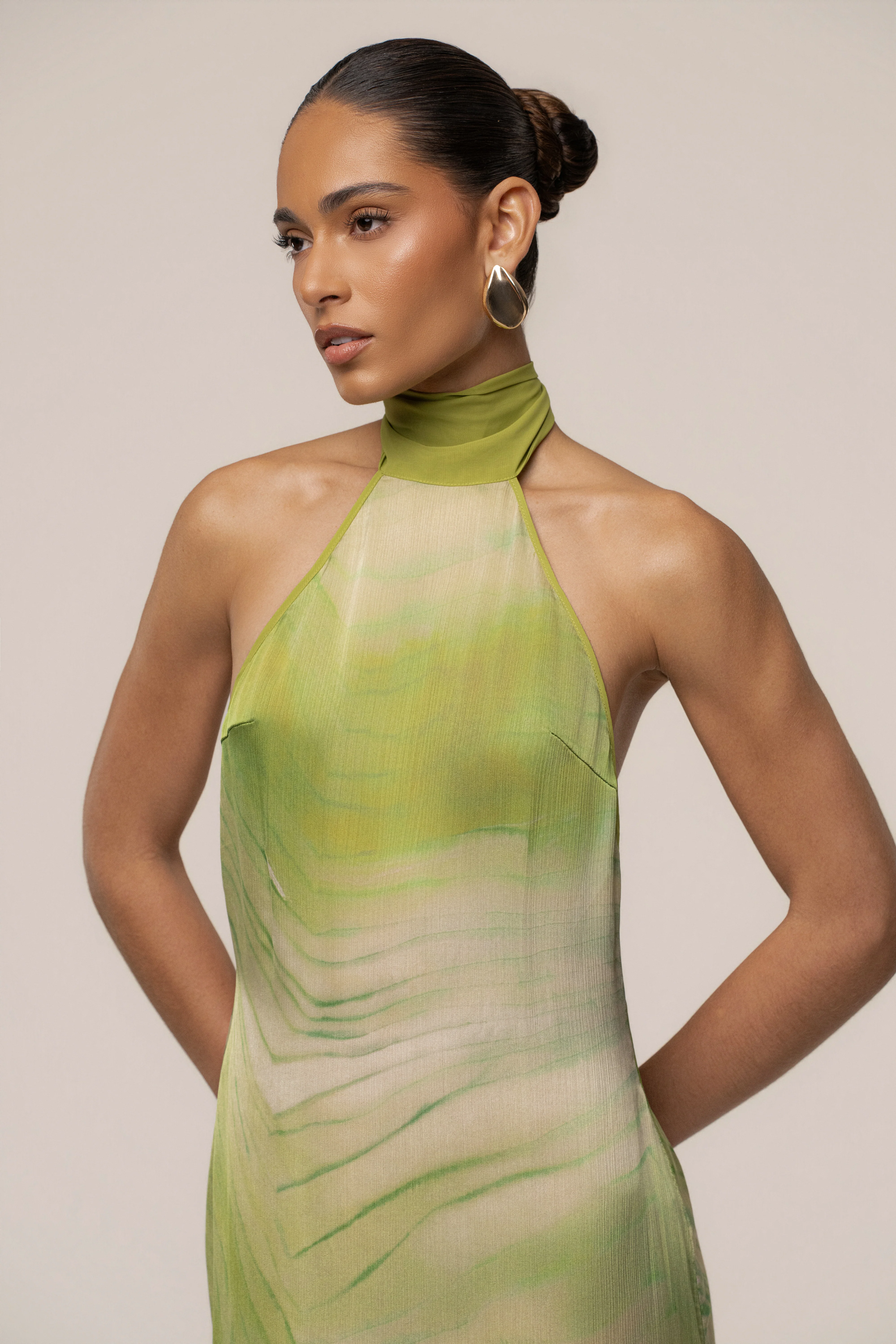 Green Sunset Waves Maxi Dress