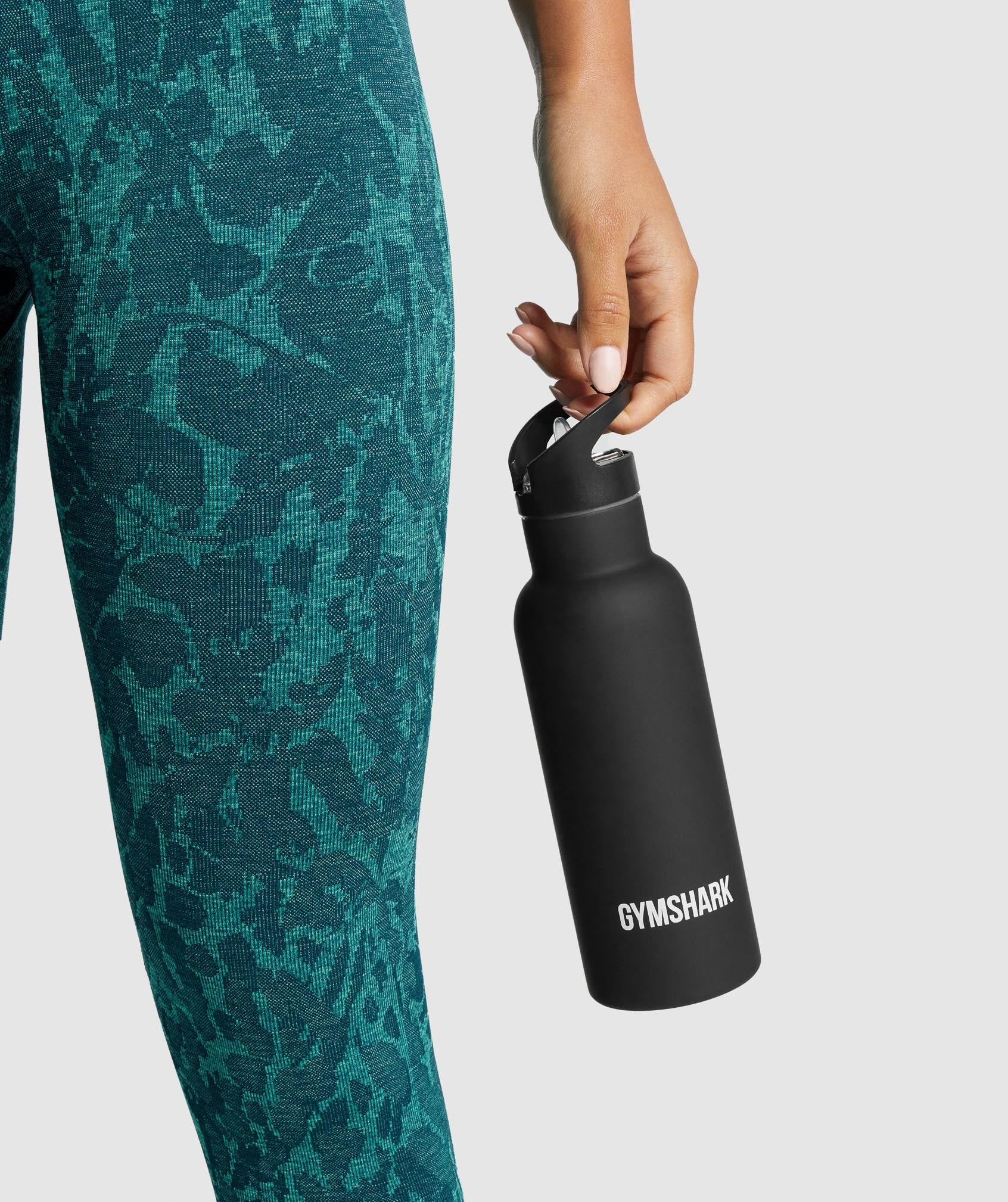 Flip Straw Water Bottle Black