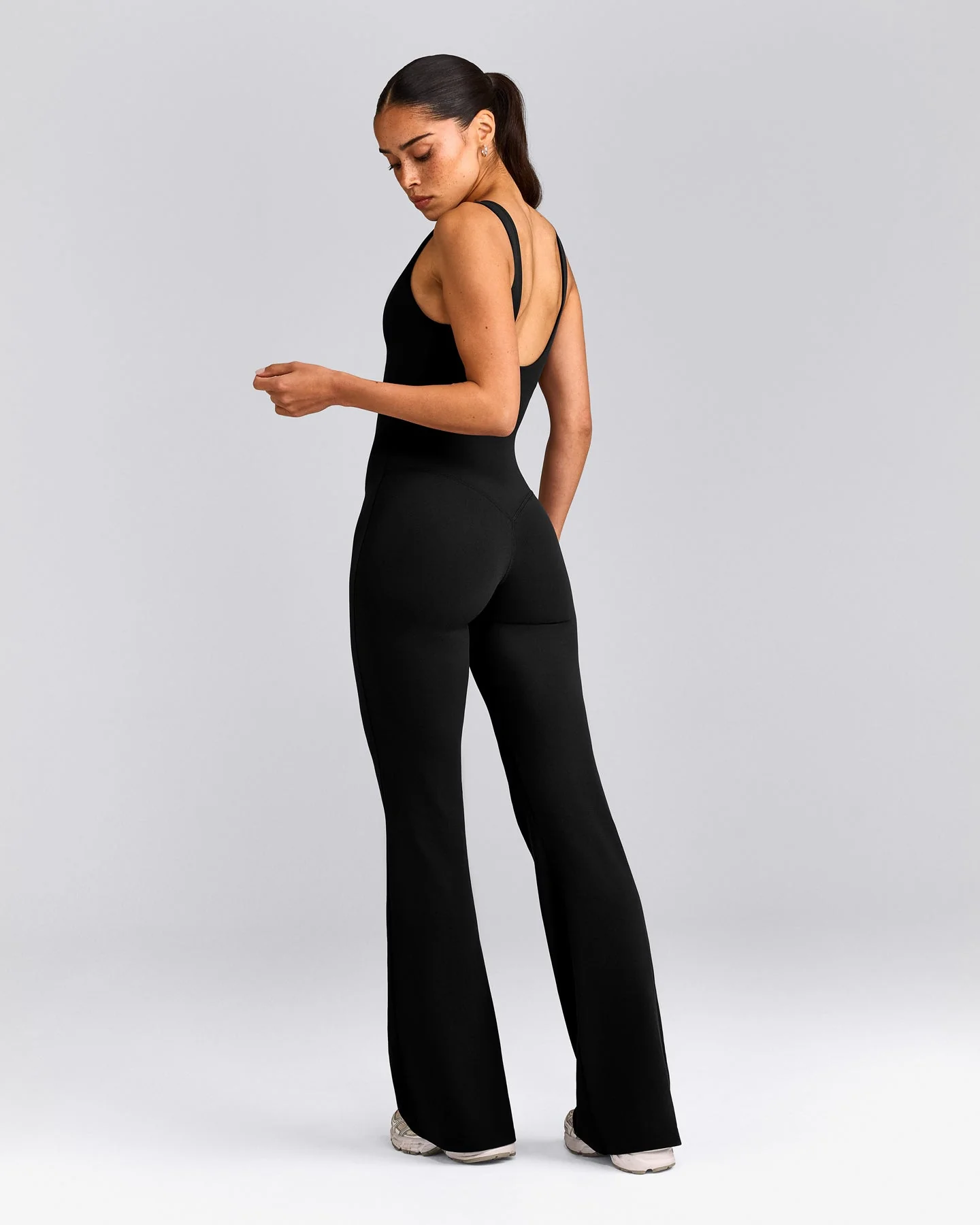 SoftMotion™ Scoop Back Flared All In One Long with Grey Logo | Black