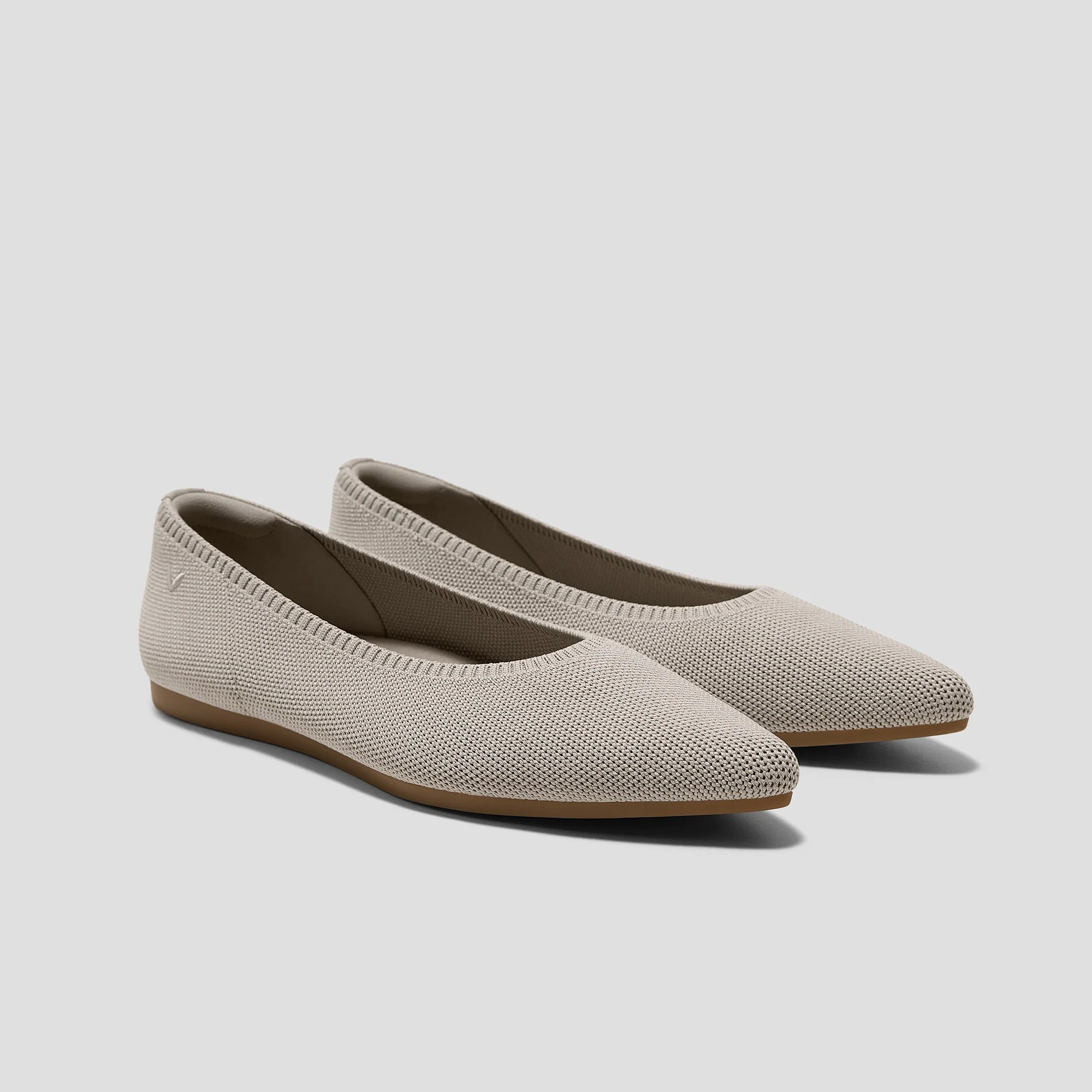 Pointed-Toe Ballet Flats (Aria 5°)