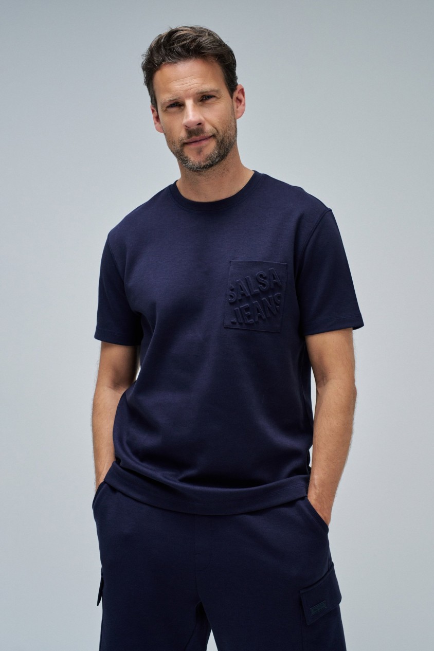 T-SHIRT WITH EMBOSSED BRANDING