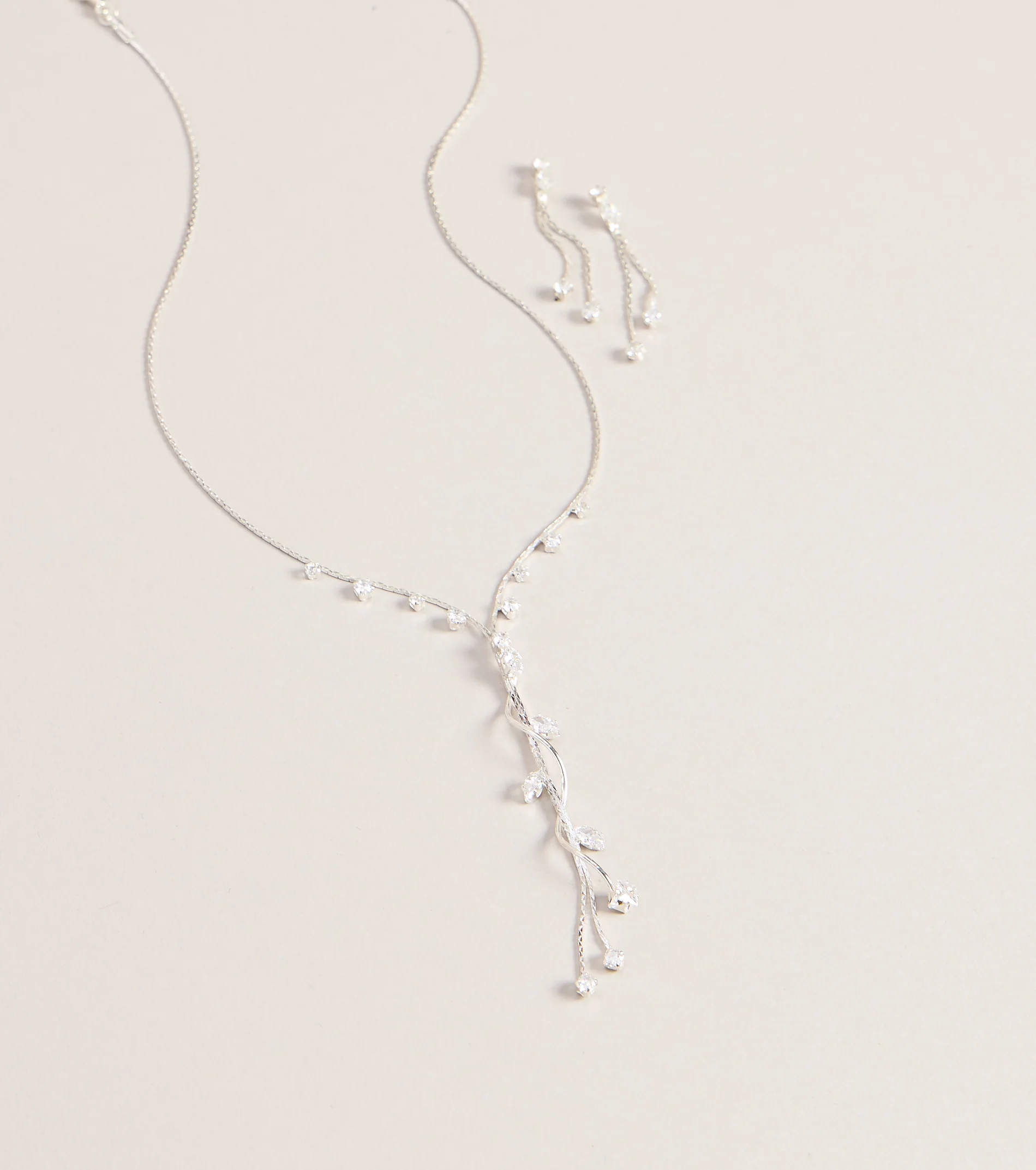 Last Touch Necklace And Earrings Set