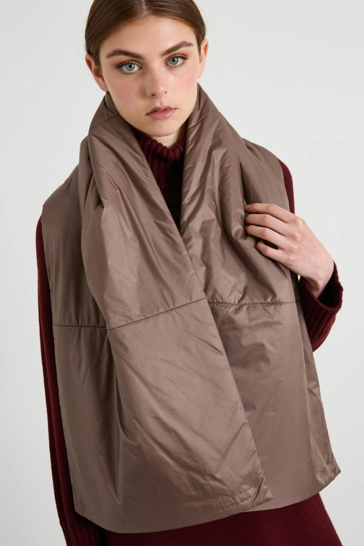 Padded scarf with buttonhole - HAZEL
