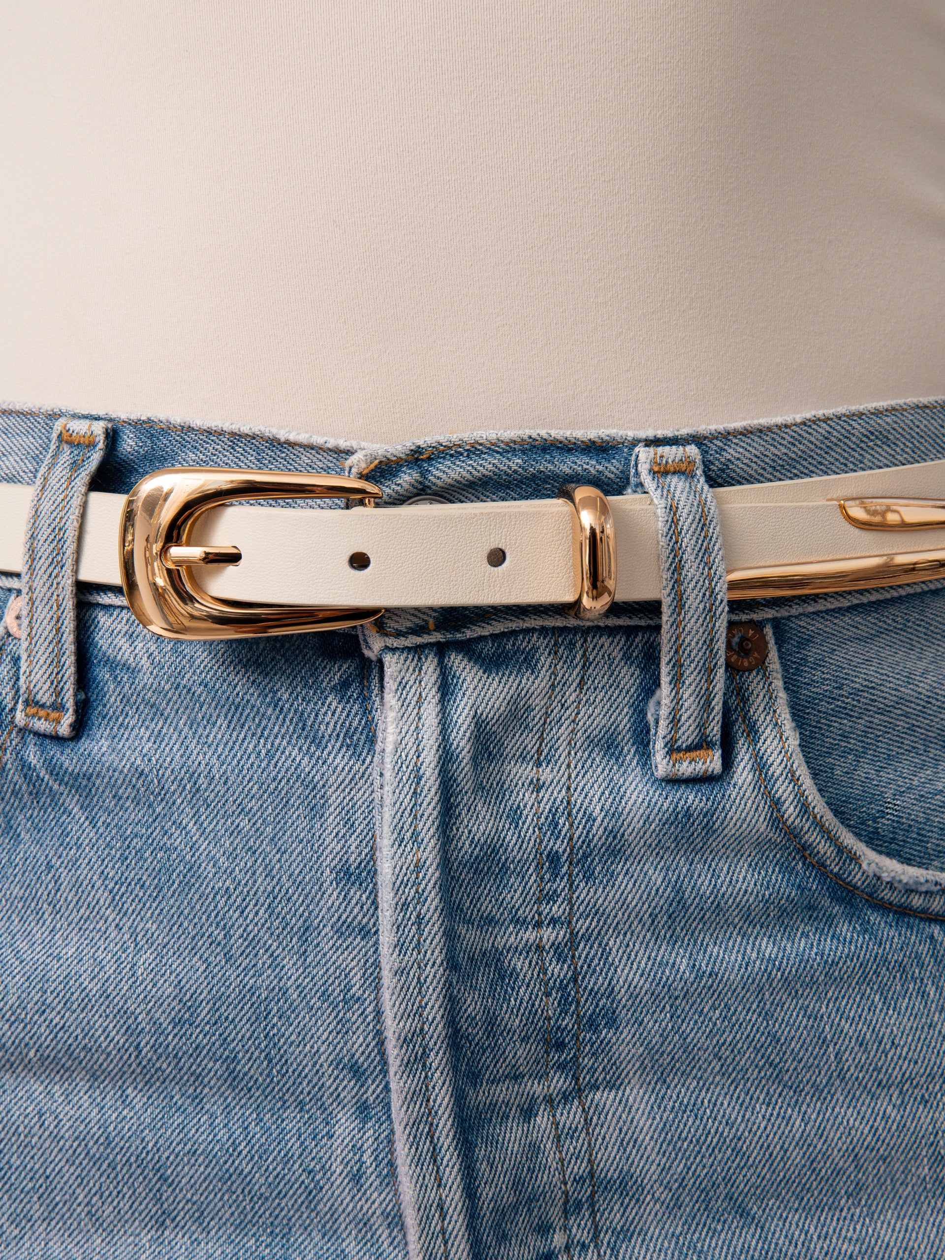 Modern Saddle Belt in Vanilla