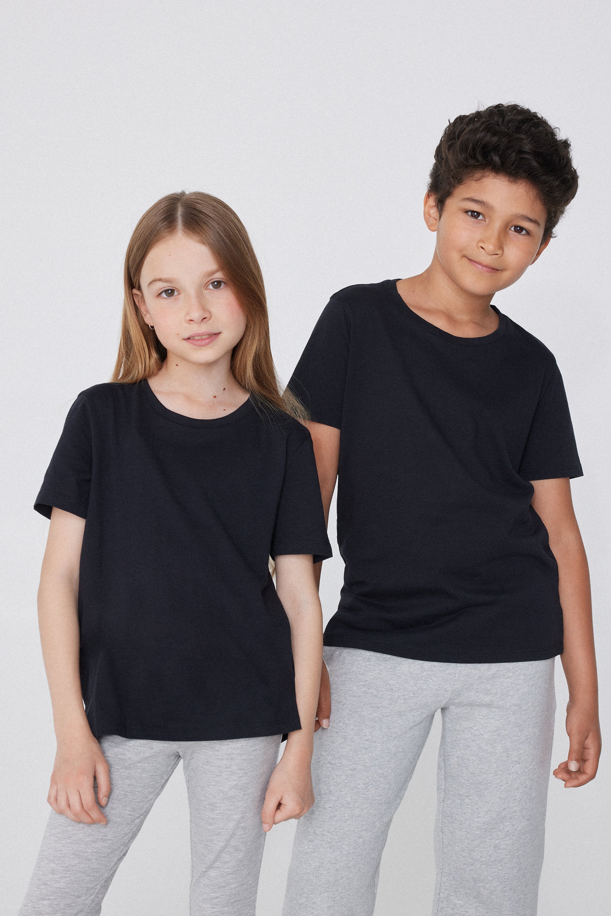 Unisex Kids’ 100% Cotton Basic T-shirt with Rounded Neck