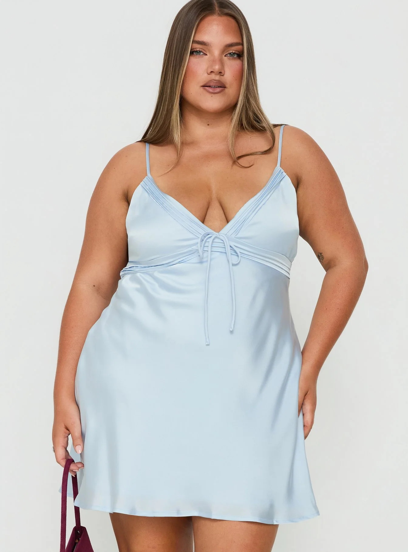 Iseabal V Neck Mini Dress Ice Blue Curve
