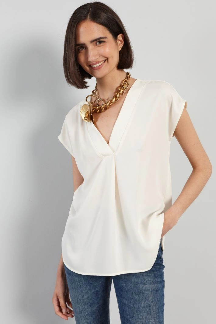 Blouse with flat pleat - WHITE CREAM