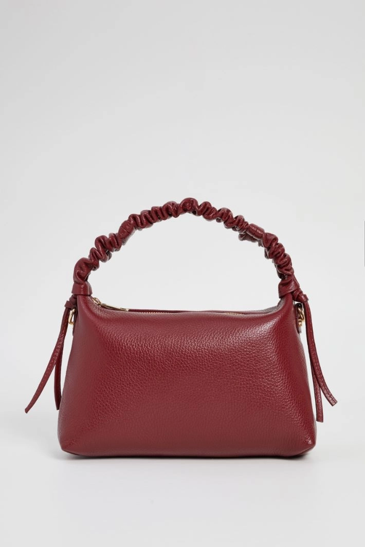 Bag with curled handle - BORDEAUX