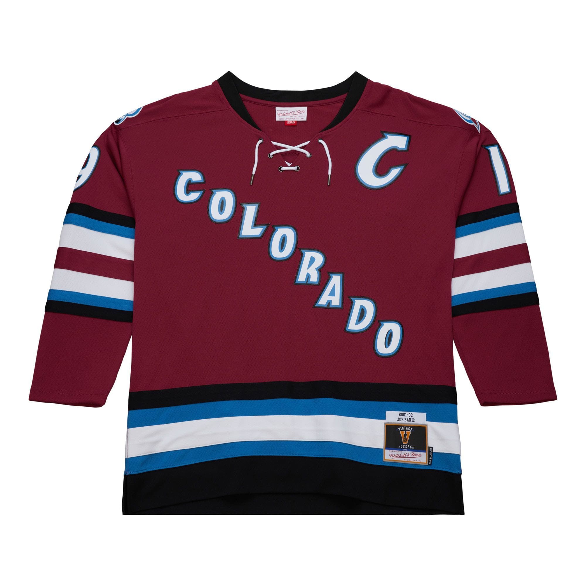 Joe Sakic #19 Colorado Avalanche 2001-02 Mitchell & Ness NHL Jersey Maroon