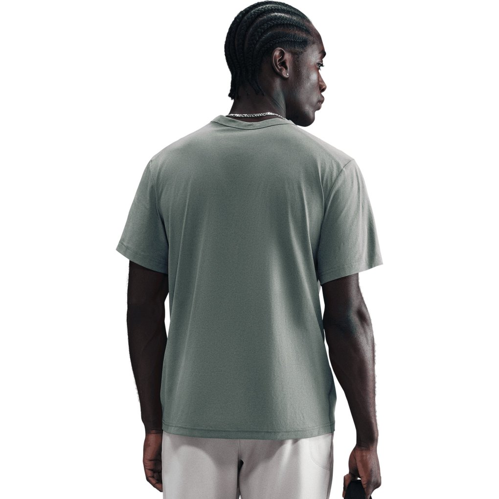 Nike Dri-FIT UV Hyverse Short-Sleeve Fitness Top Men - clay green/clay green DV9839-364