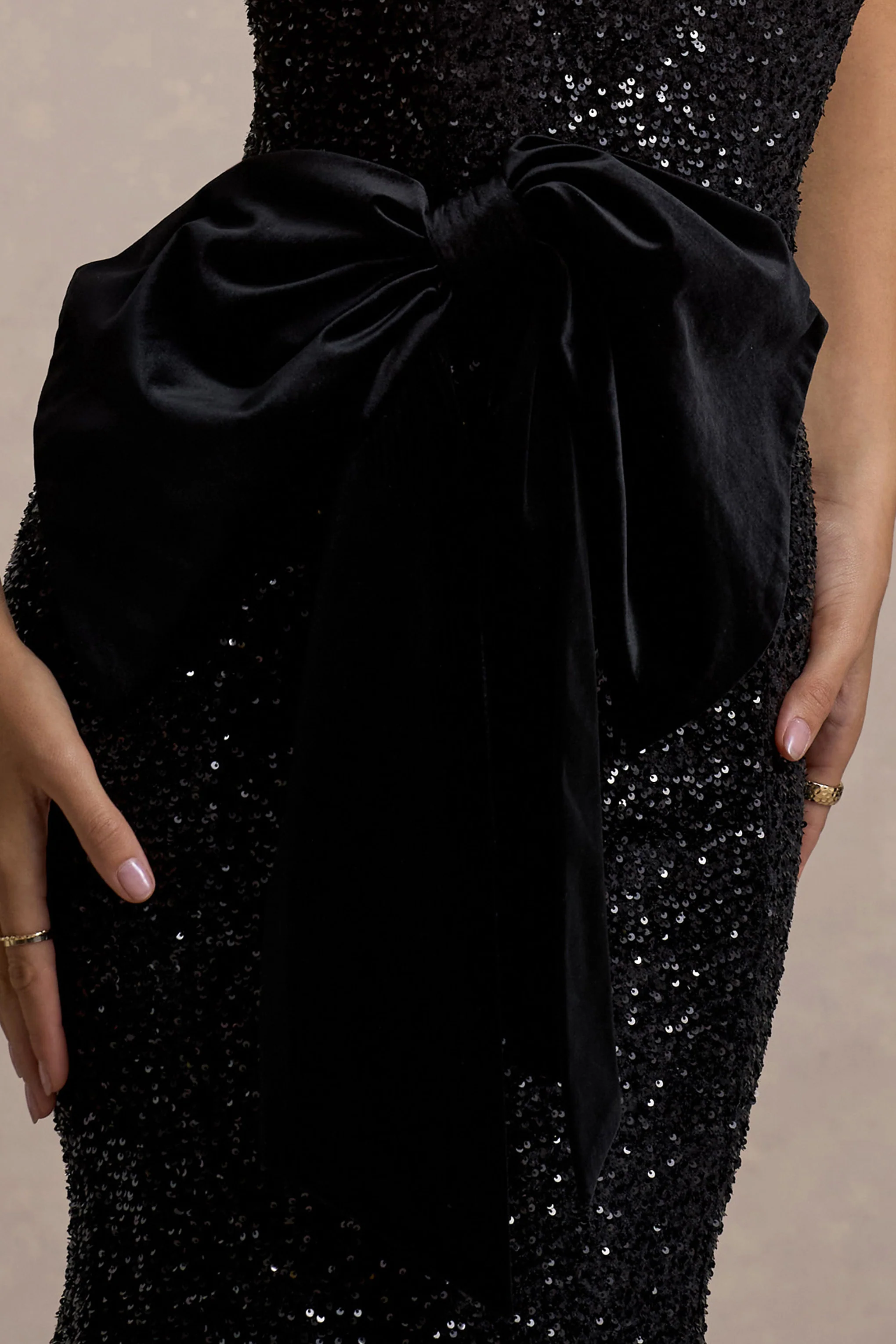 Adee | Black Sequin Velvet Halter-Neck Midi Dress With Bow