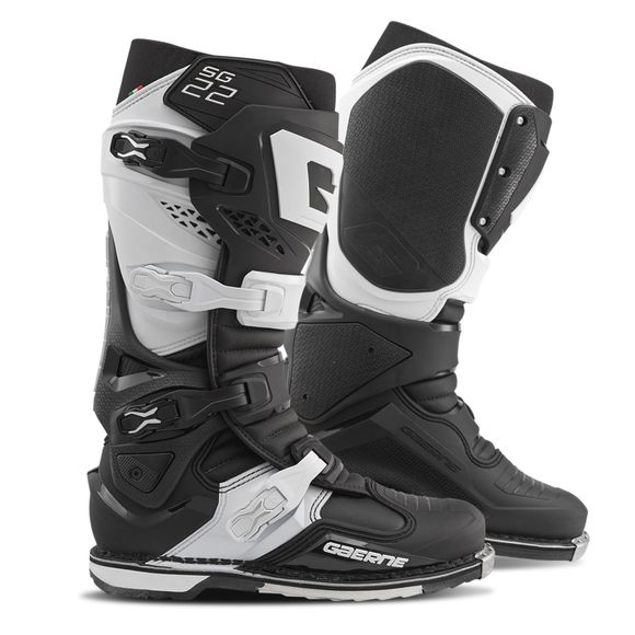 Cross Gaerne SG22 2025 - Black / WhiteRef: GA0262
