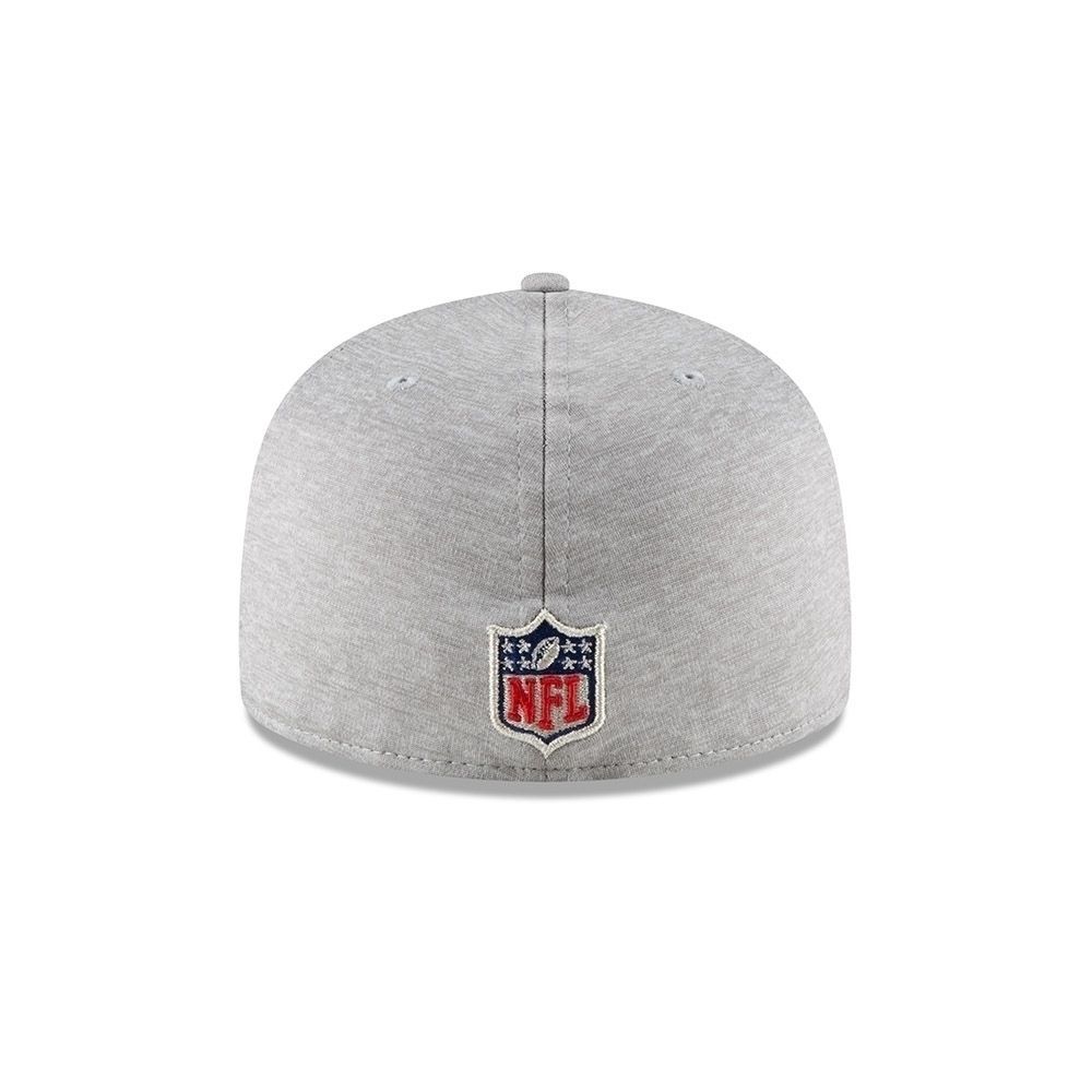 New York Giants 2018 NFL Sideline 59FIFTY Fitted Cap Road