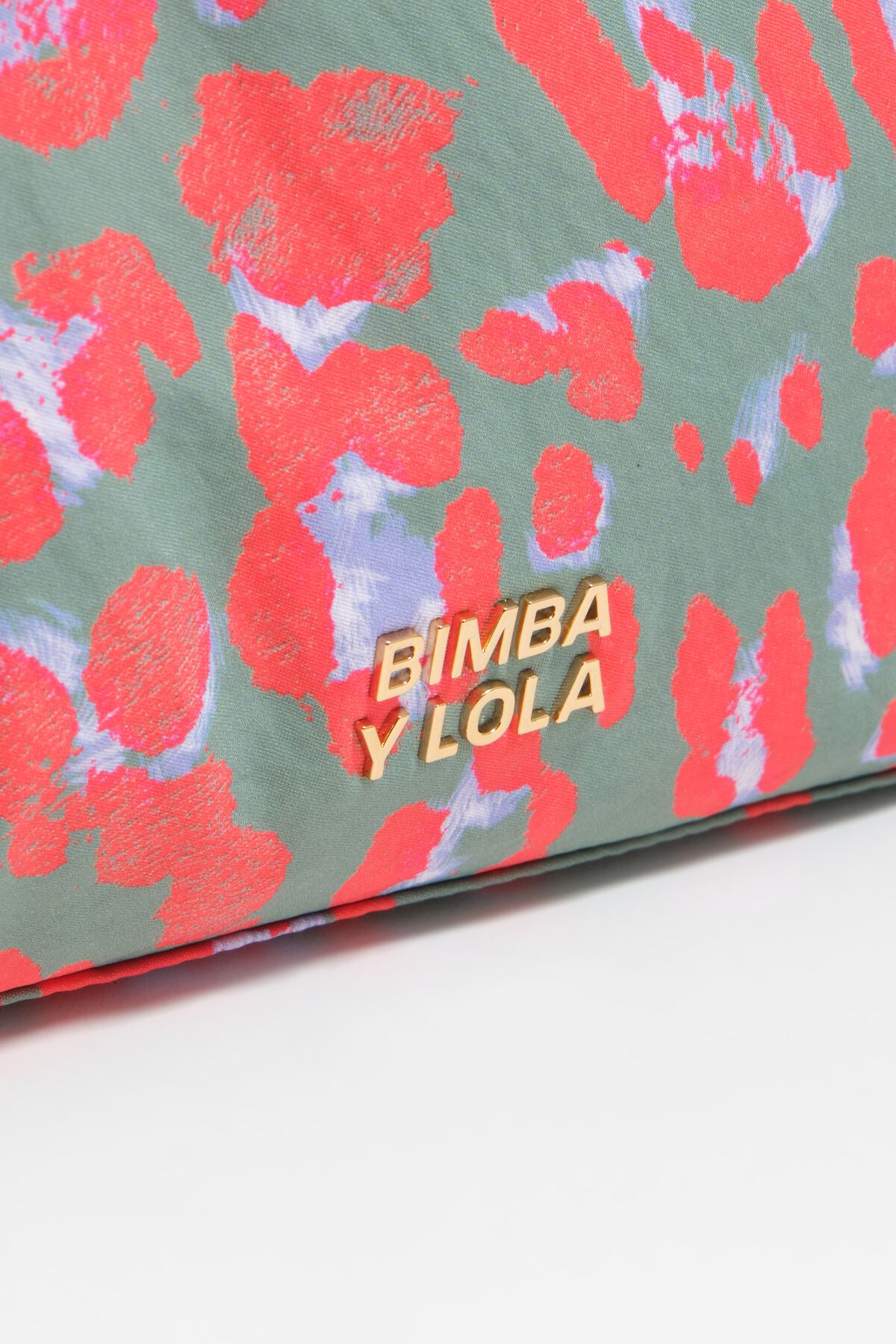 Aquamarine Leopard nylon make-up case