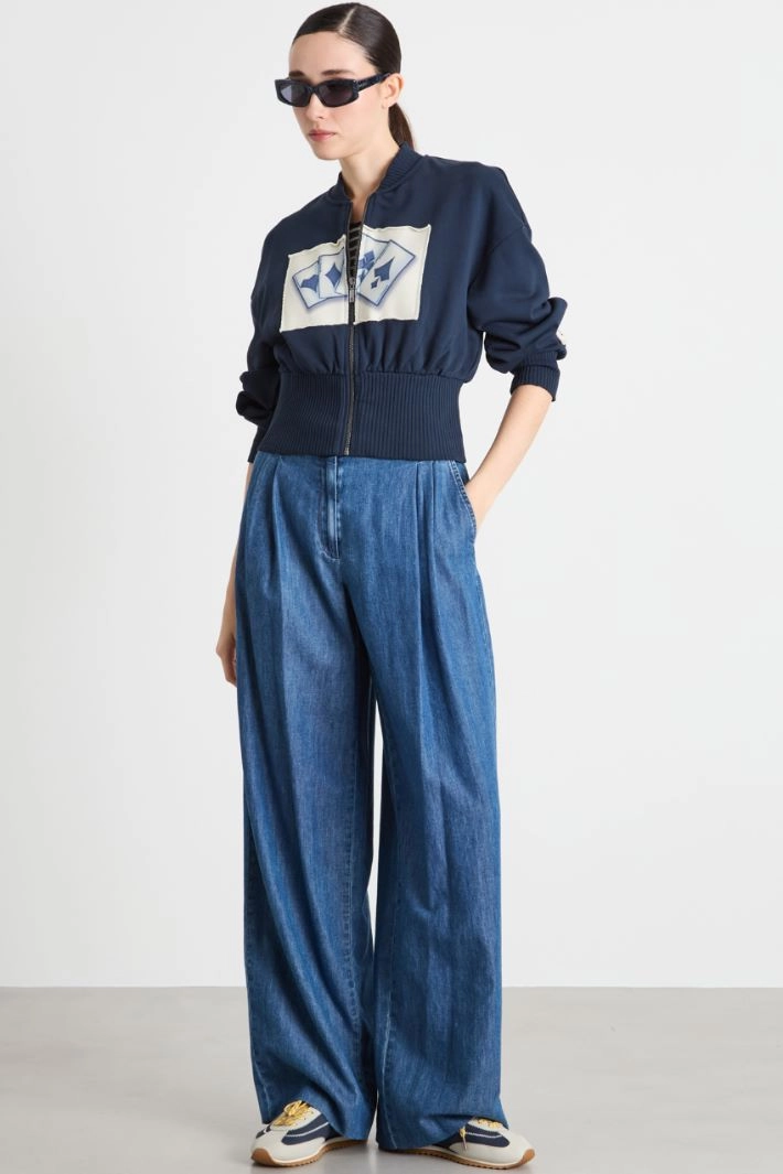 Zipped sweatshirt with patch - BLUE