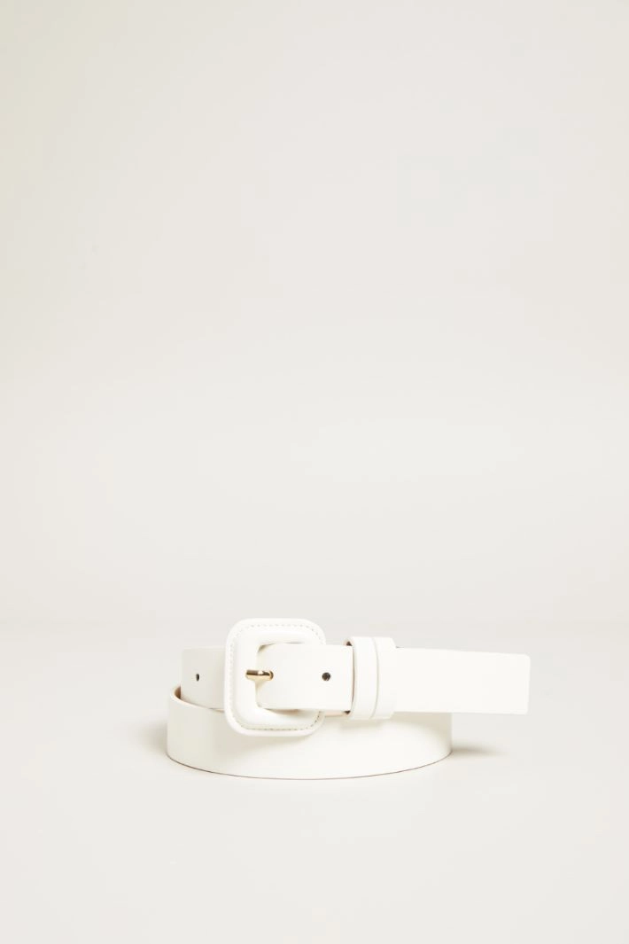 Belt with covered buckle - MILK
