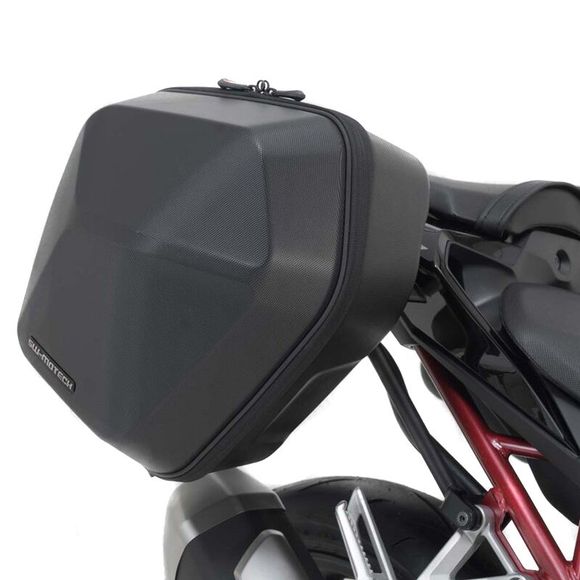 SW-MOTECH COMPLETE KIT URBAN ABS Black Case (2x16.5 liters) - BlackHONDA 750 CB 750 HORNET - 2023 - 2025Ref: swm0098 / bc.hta.01.971.30000/b