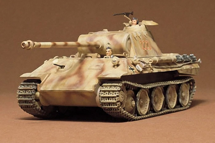 1/35 German Panther Tank Plastic Model TAM35065