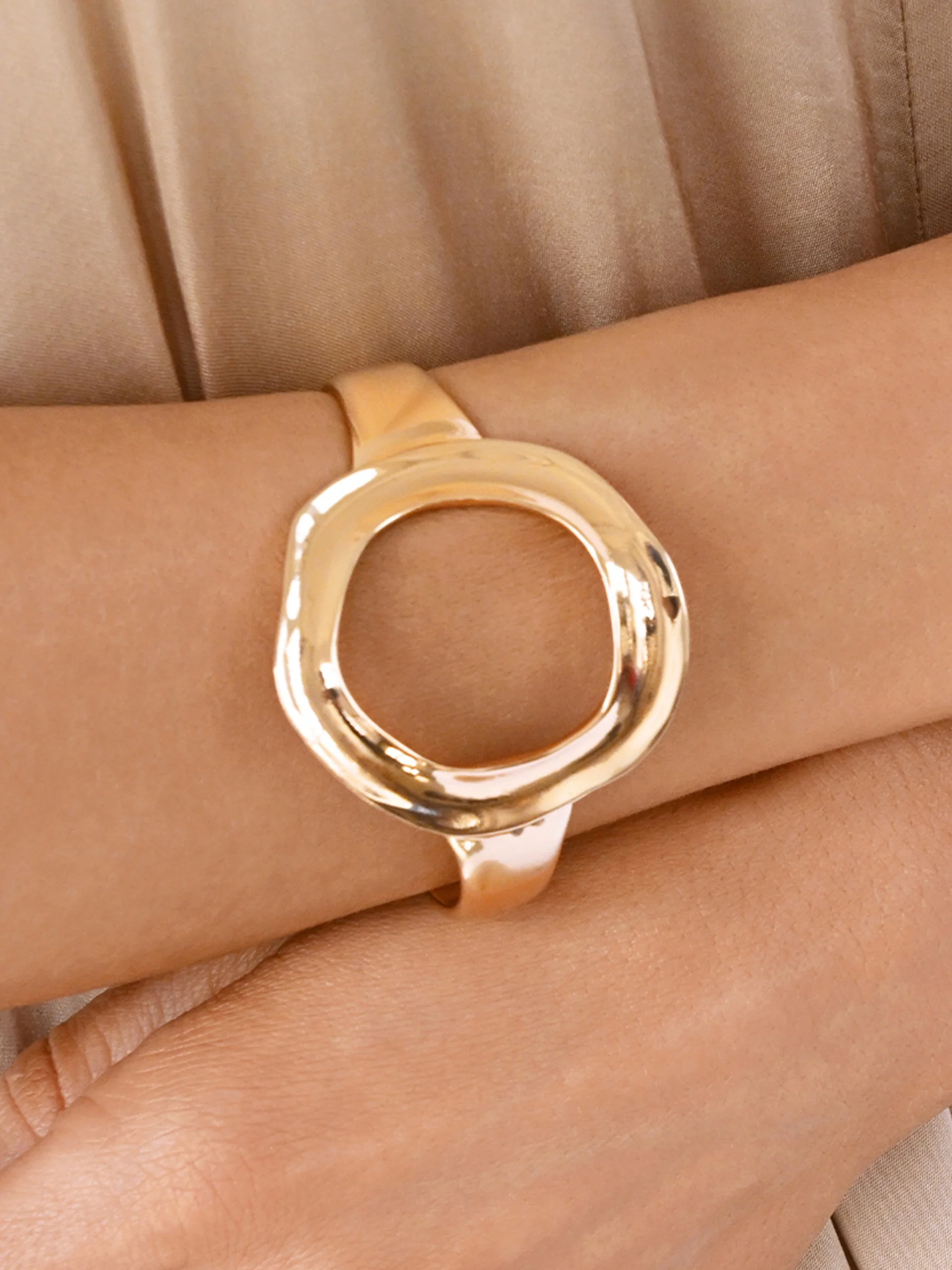 Open Circle Cuff