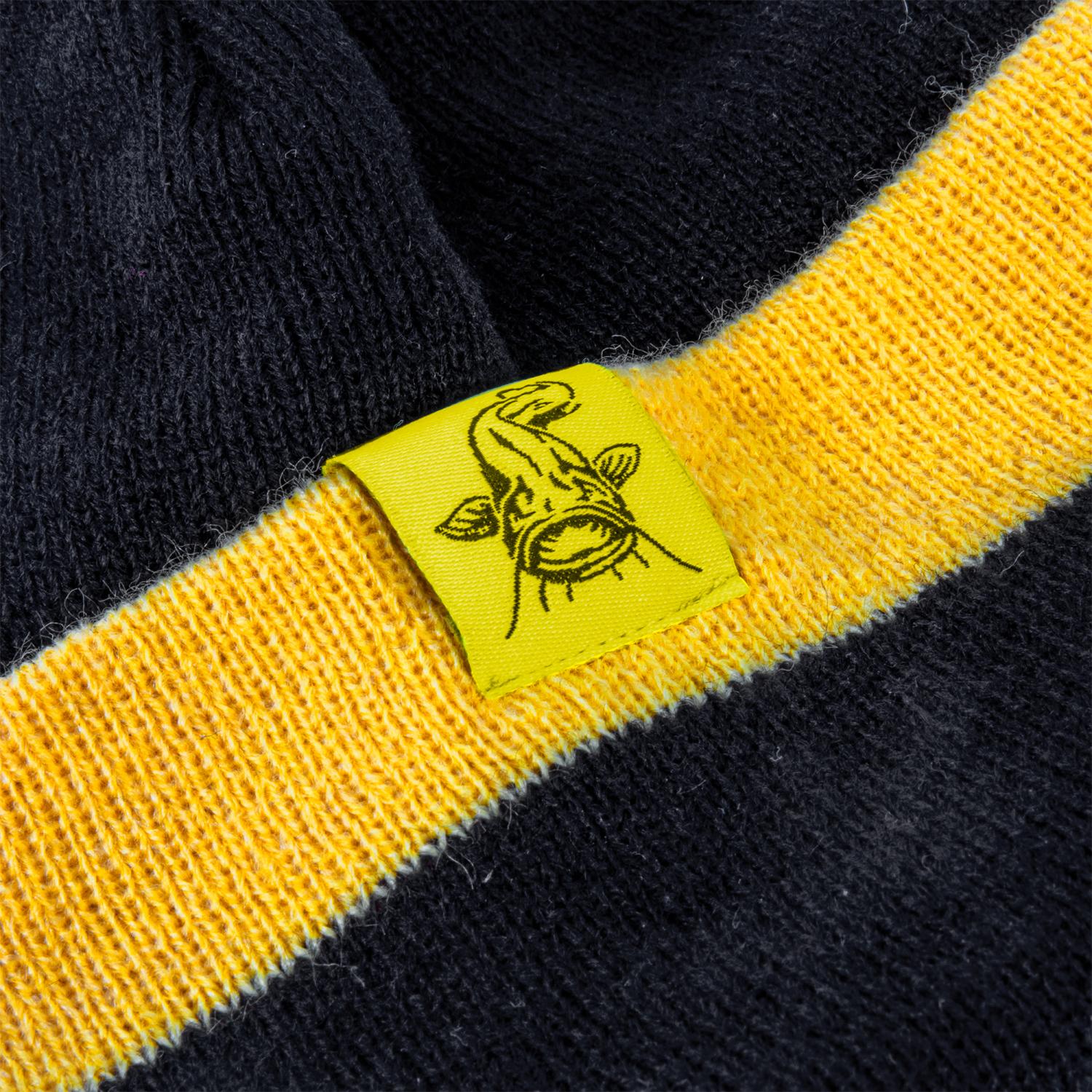 Black Cat Beanie Hat (Black\/Yellow)
