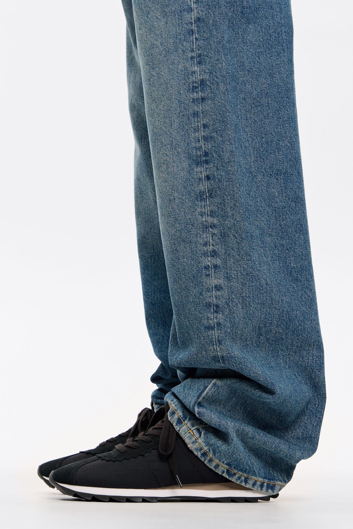 Black 13 18 retro sneaker