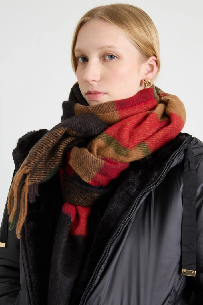 Yarn-dyed stole - RED BROWN