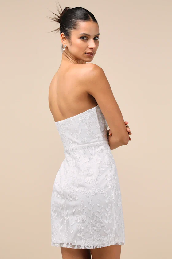 Exquisite Sensation Lavender Embroidered Strapless Mini Dress