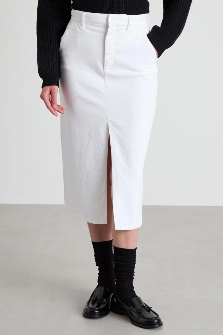 Slit-detail skirt - WHITE
