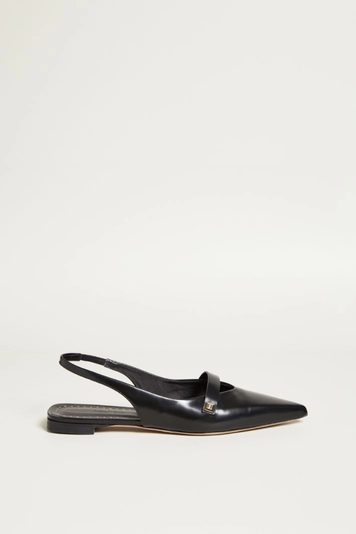 Glossy leather slingbacks - BLACK