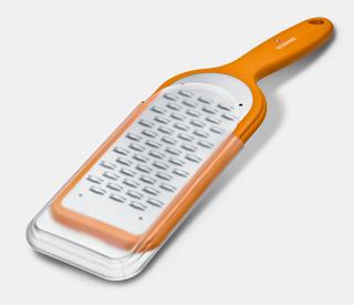 Kitchen grater, ribbon edge