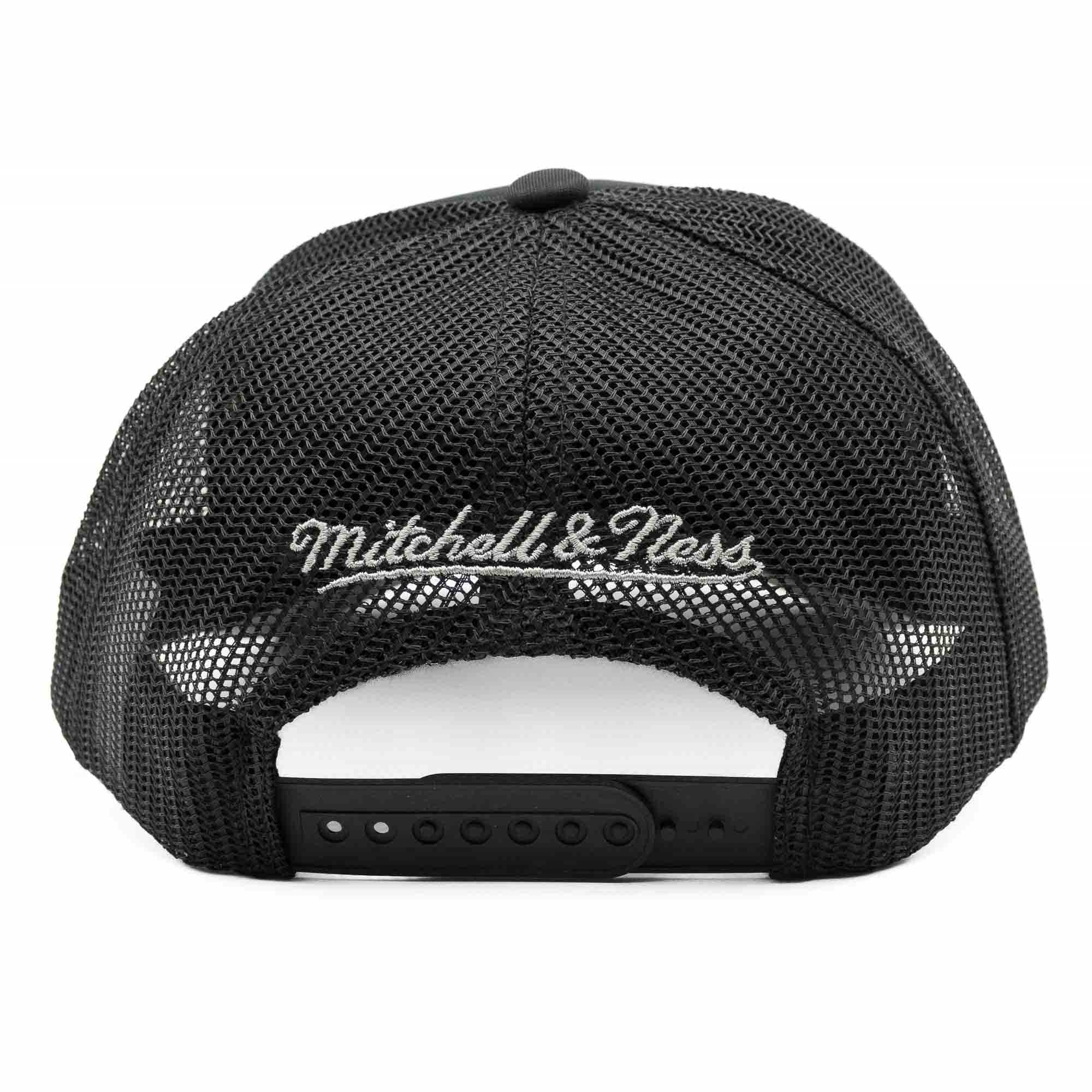 Brooklyn Nets NBA Billboard Mitchell & Ness Trucker Cap