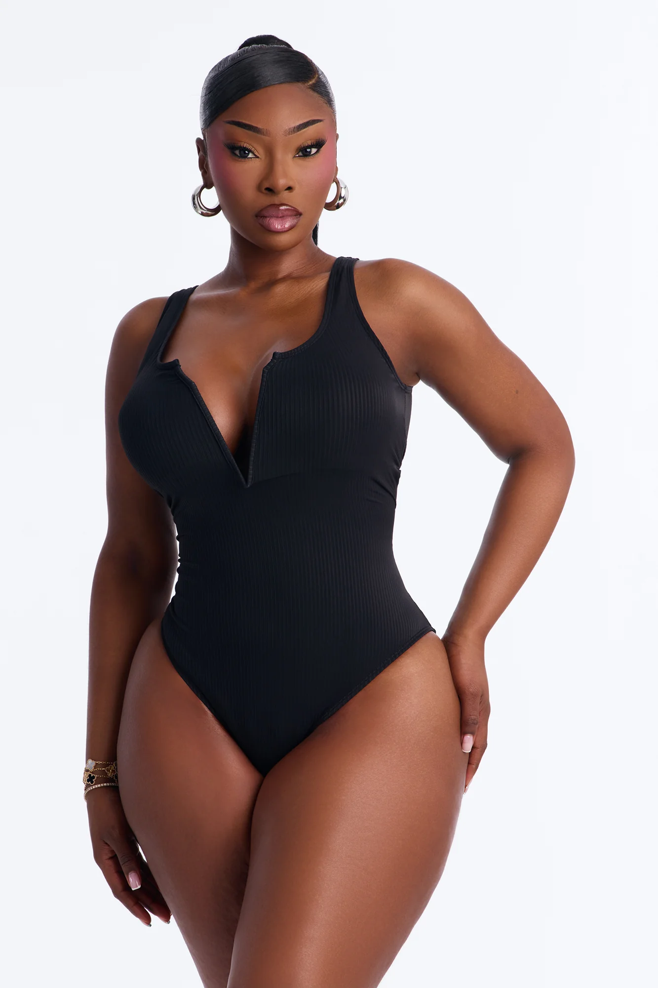 Running At The Beach V Wire 1 Piece Swimsuit - Black