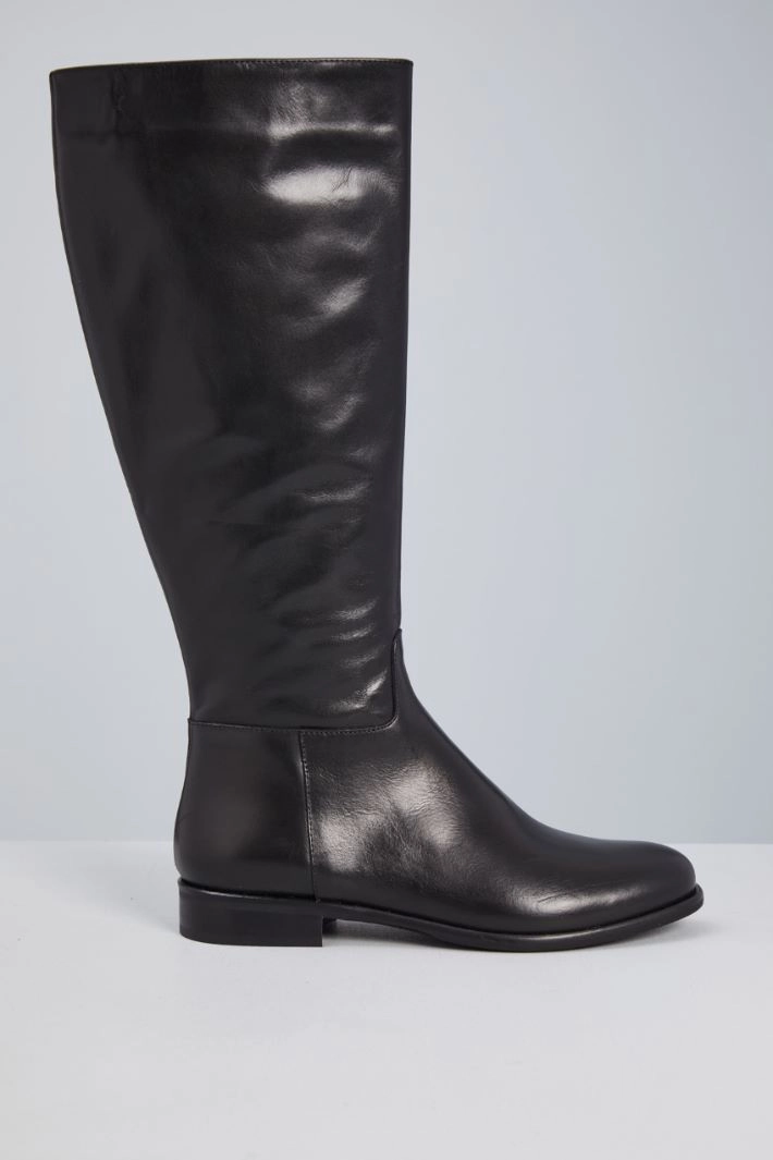 Boots with shaped shaft - BLACK