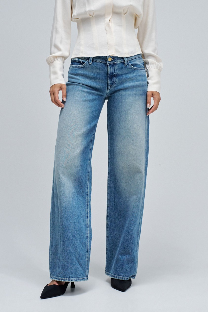 LOW RISE WIDE JEANS
