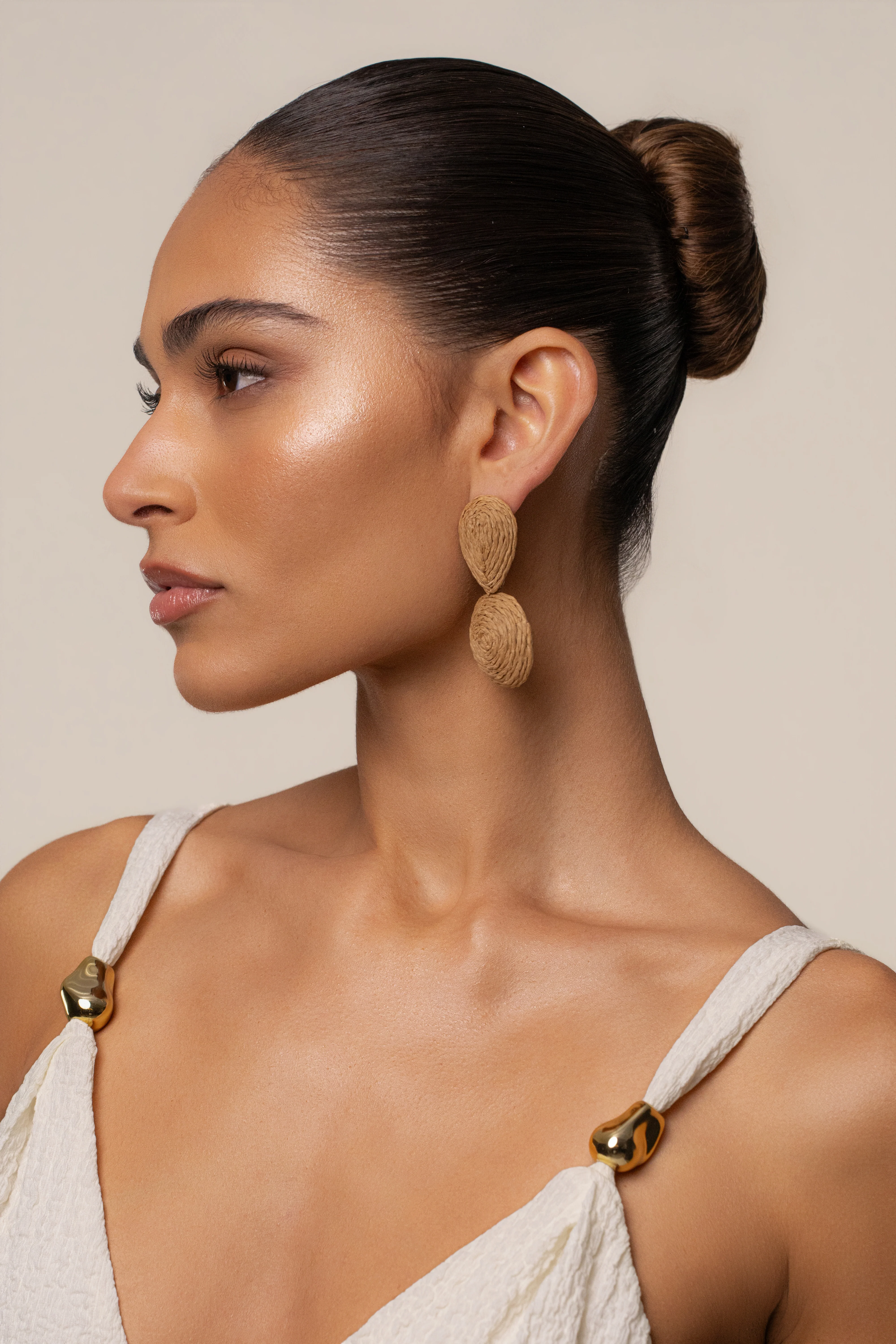 Beige Ocean Glow Drop Earrings