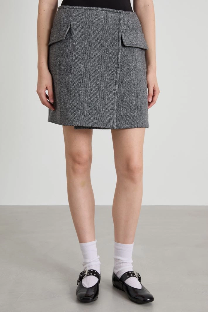 Short herringbone wool wrap skirt - GREY