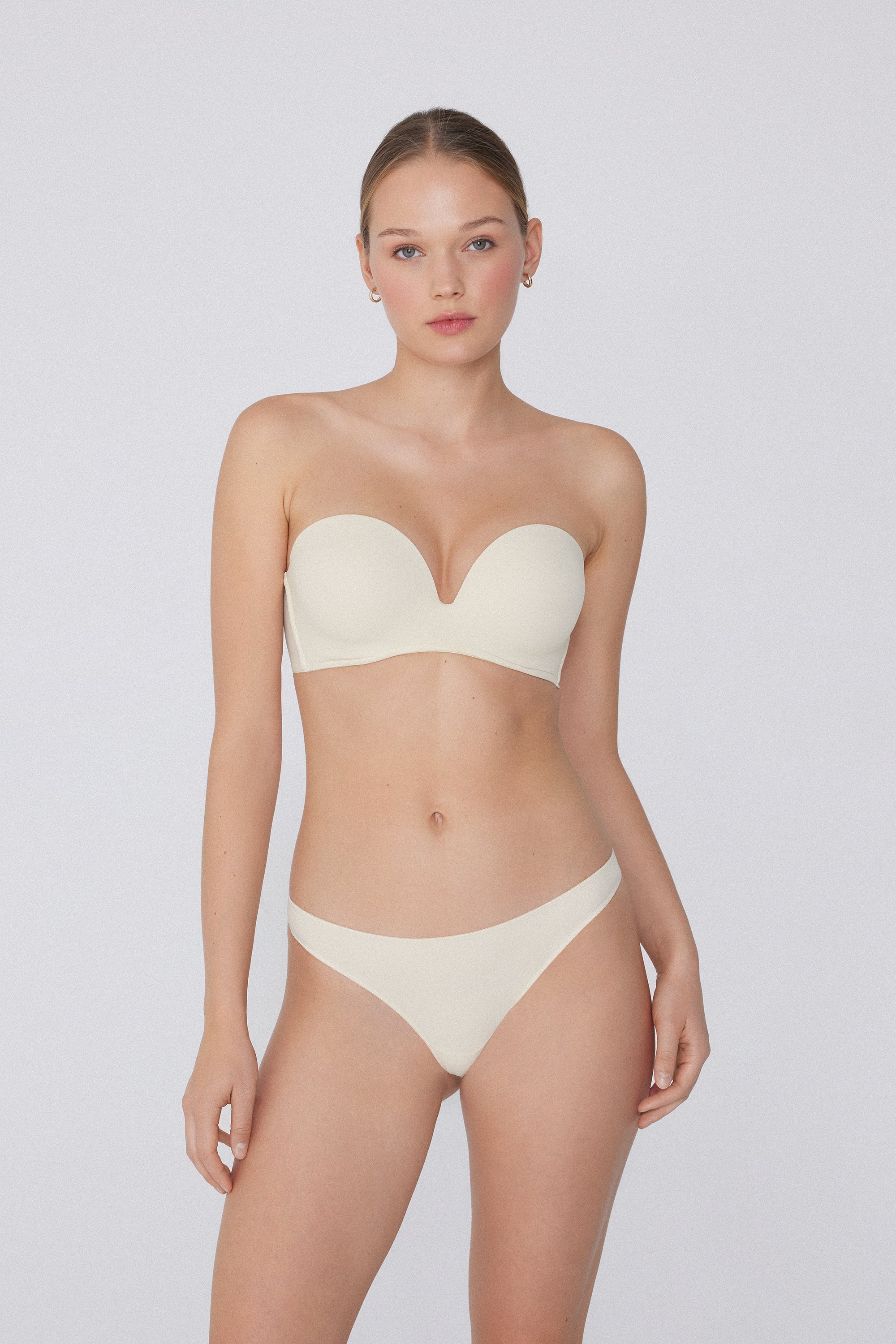 Padded Low-Cut Bandeau Bra in Recycled Microfibre