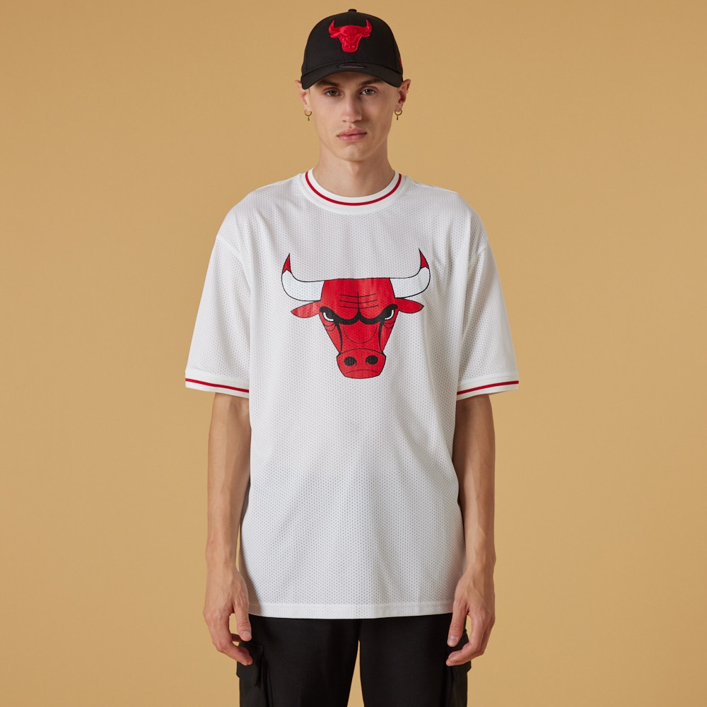 Chicago Bulls Logo Oversized New Era Mesh NBA T-Shirt White
