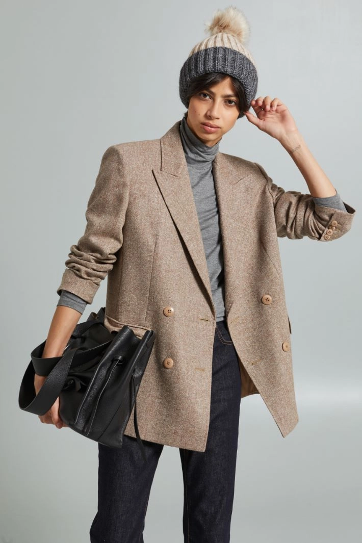 Beanie with pom pom - BEIGE GREY