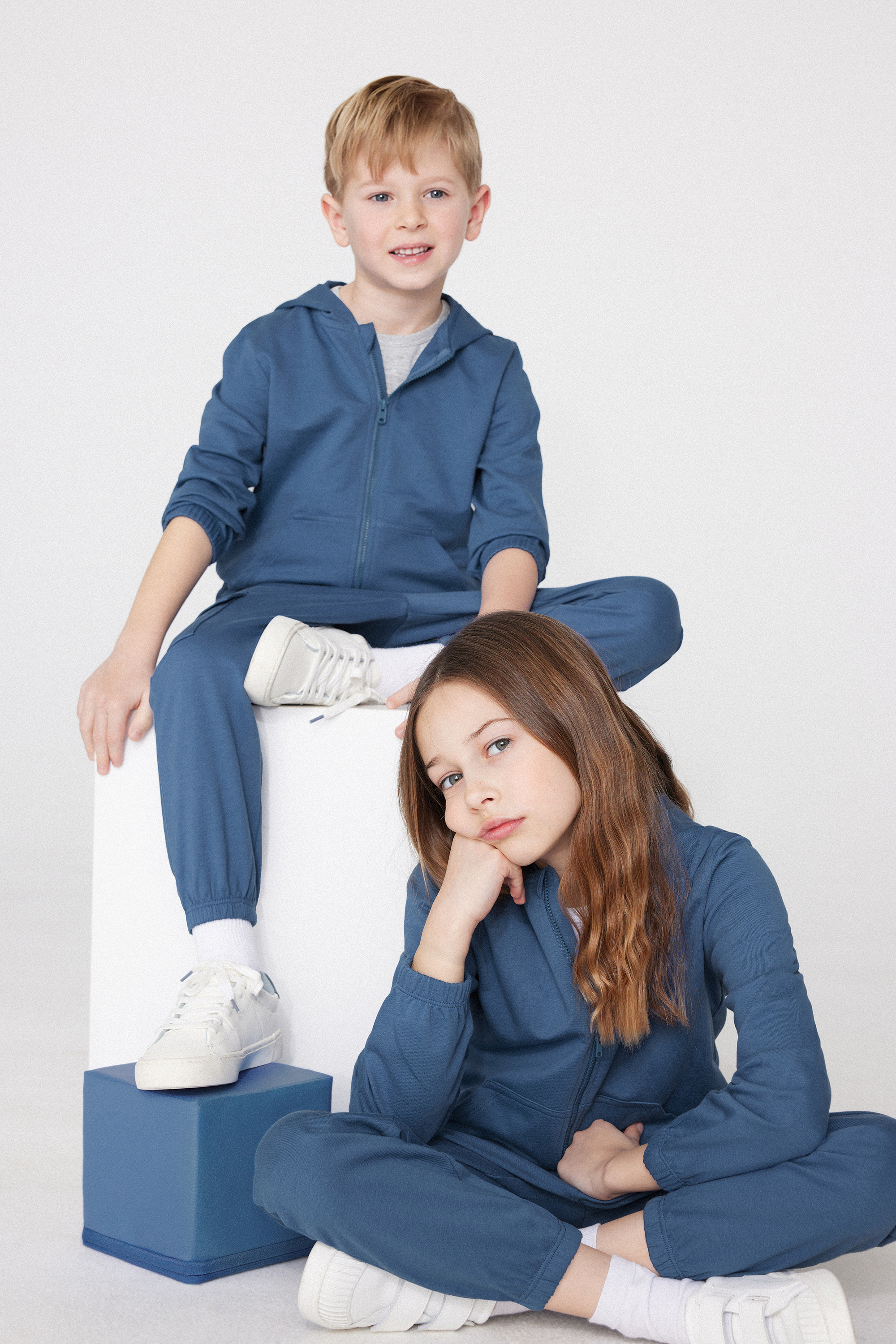 Children’s Unisex Cotton Hooded Sweatshirt with Zip