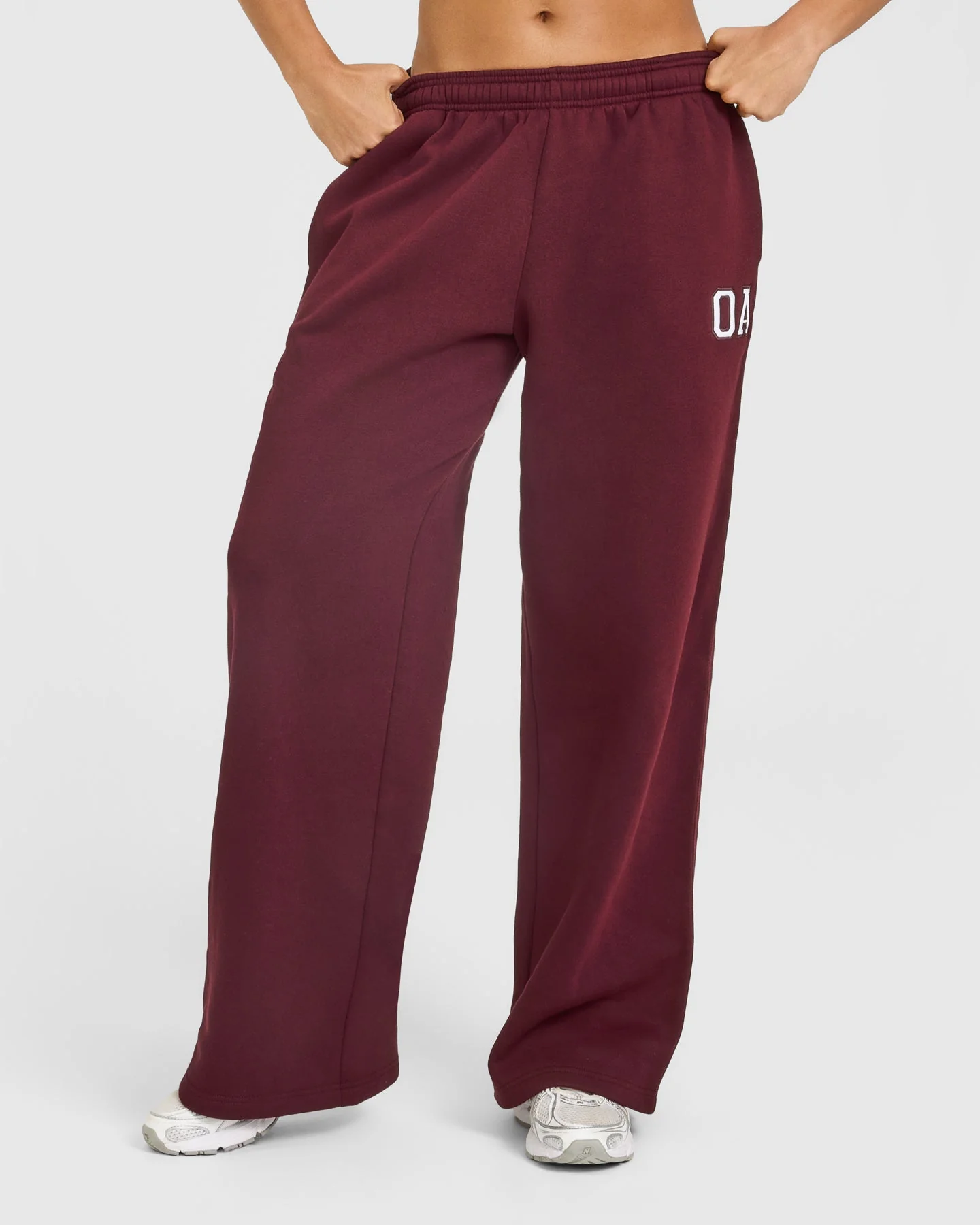 Foundations Oversized Oner Girlfriend Straight Leg Joggers | Rosewood