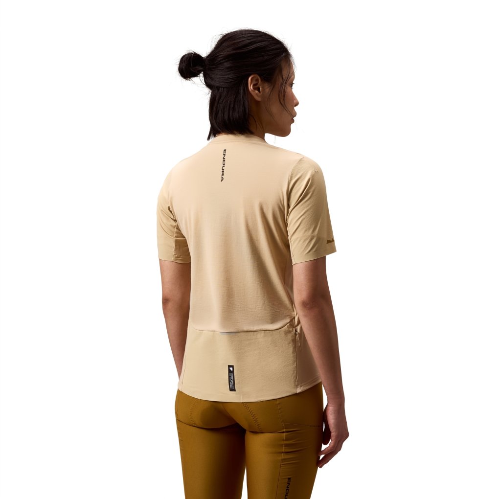 Endura Alltrack Ride Tech Short Sleeve Tee Women - sand