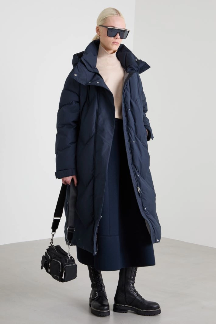 Long quilted down coat - NIGHT BLUE