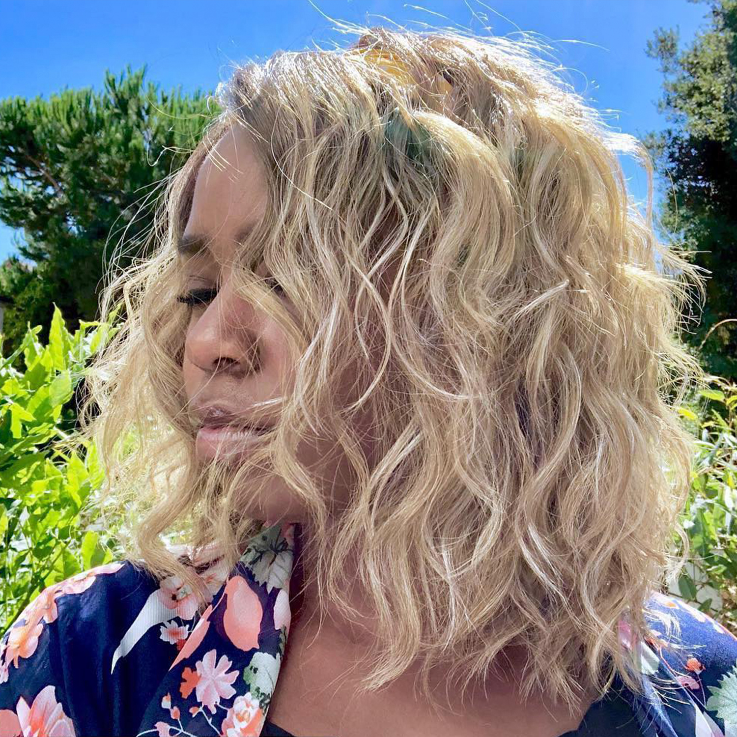 Motown Tress Synthetic Hair Lace Front Wig Swiss Lace Deep Part LSDP-Fara