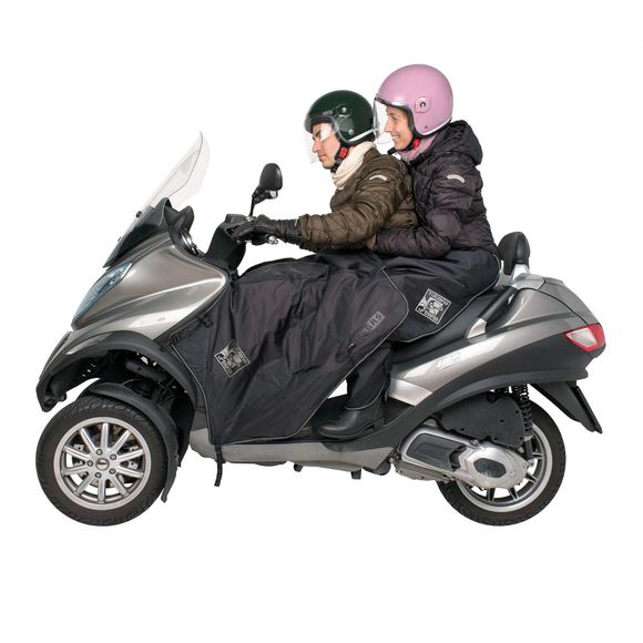 Tablier Tucano Urbano TERMOSCUD PASSAGER POUR MAXI-SCOOTER R092N Universel - NoirRef : TR0319 / R092N