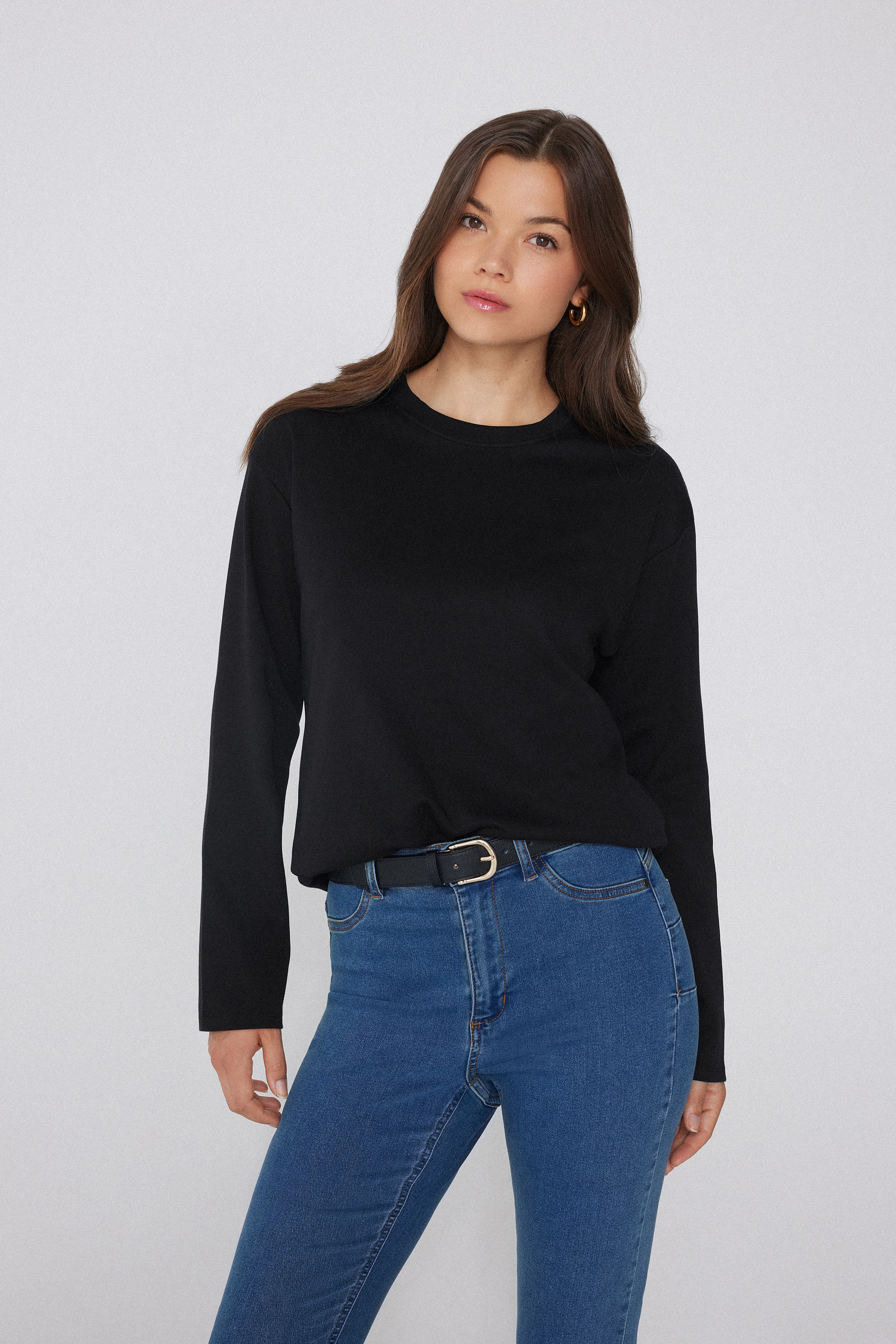 Medium Weight 100% Cotton Long Sleeve T-shirt with a Round Neckline